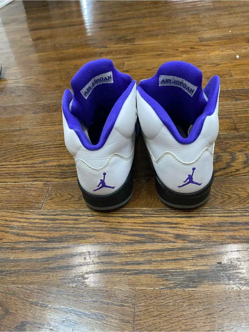 Air Jordan 5’s Retro “Concord” (missing original shoe lace clasp) size 9 $40